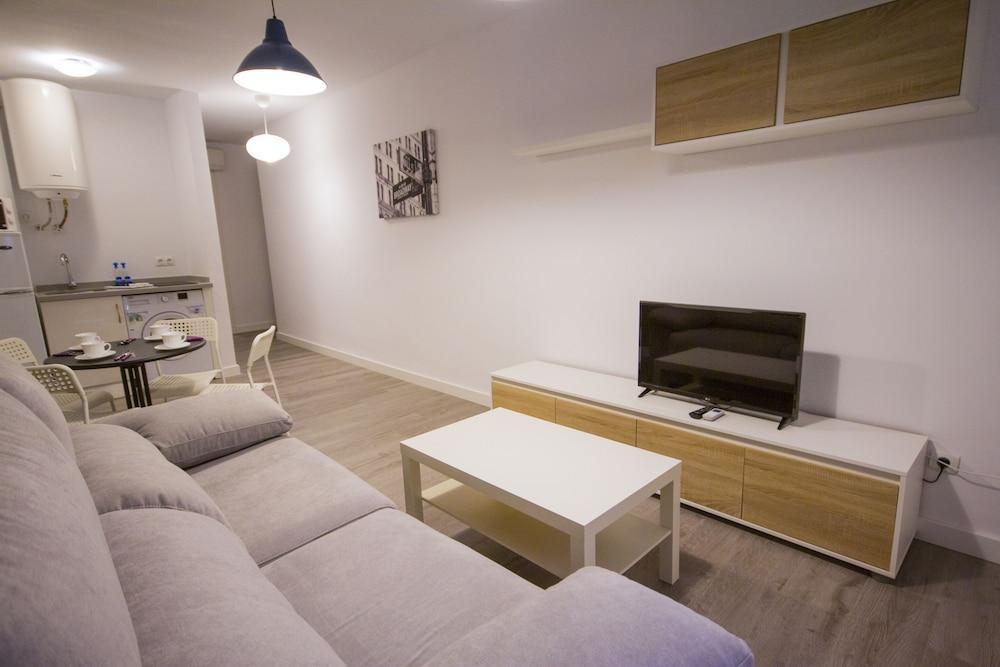 Marimel Nerja Alojamientos Exterior photo