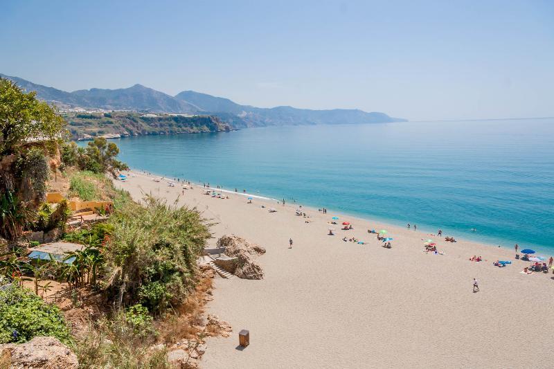 Marimel Nerja Alojamientos Exterior photo